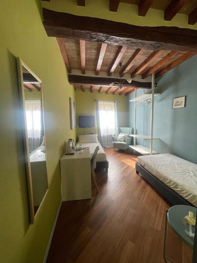 Le Camere Di Bsuites Affittacamere 파르마 외부 사진
