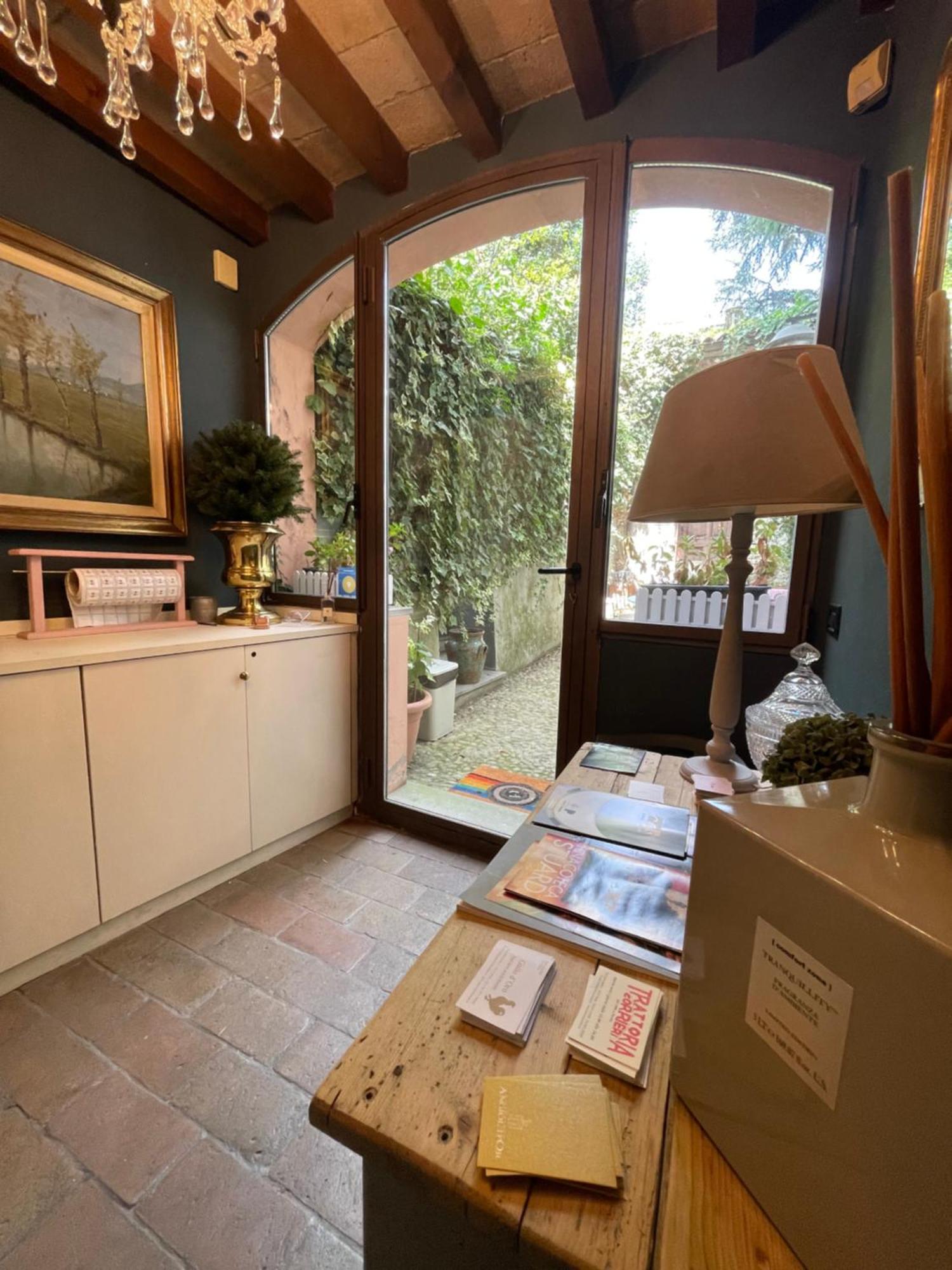 Le Camere Di Bsuites Affittacamere 파르마 외부 사진