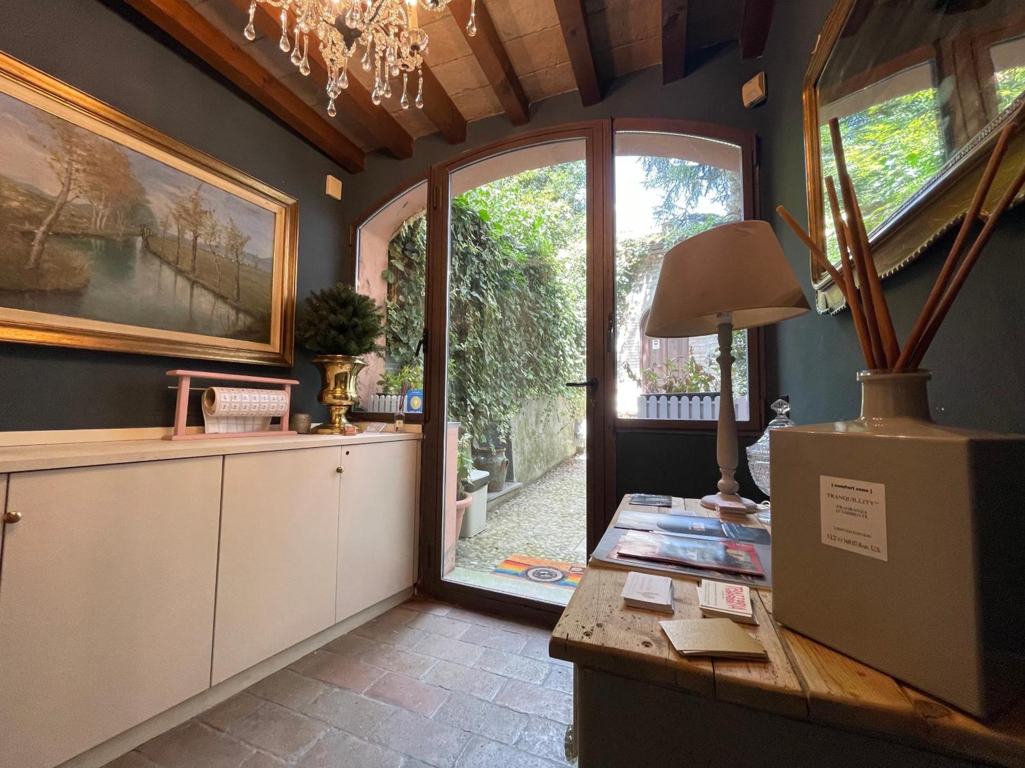 Le Camere Di Bsuites Affittacamere 파르마 외부 사진