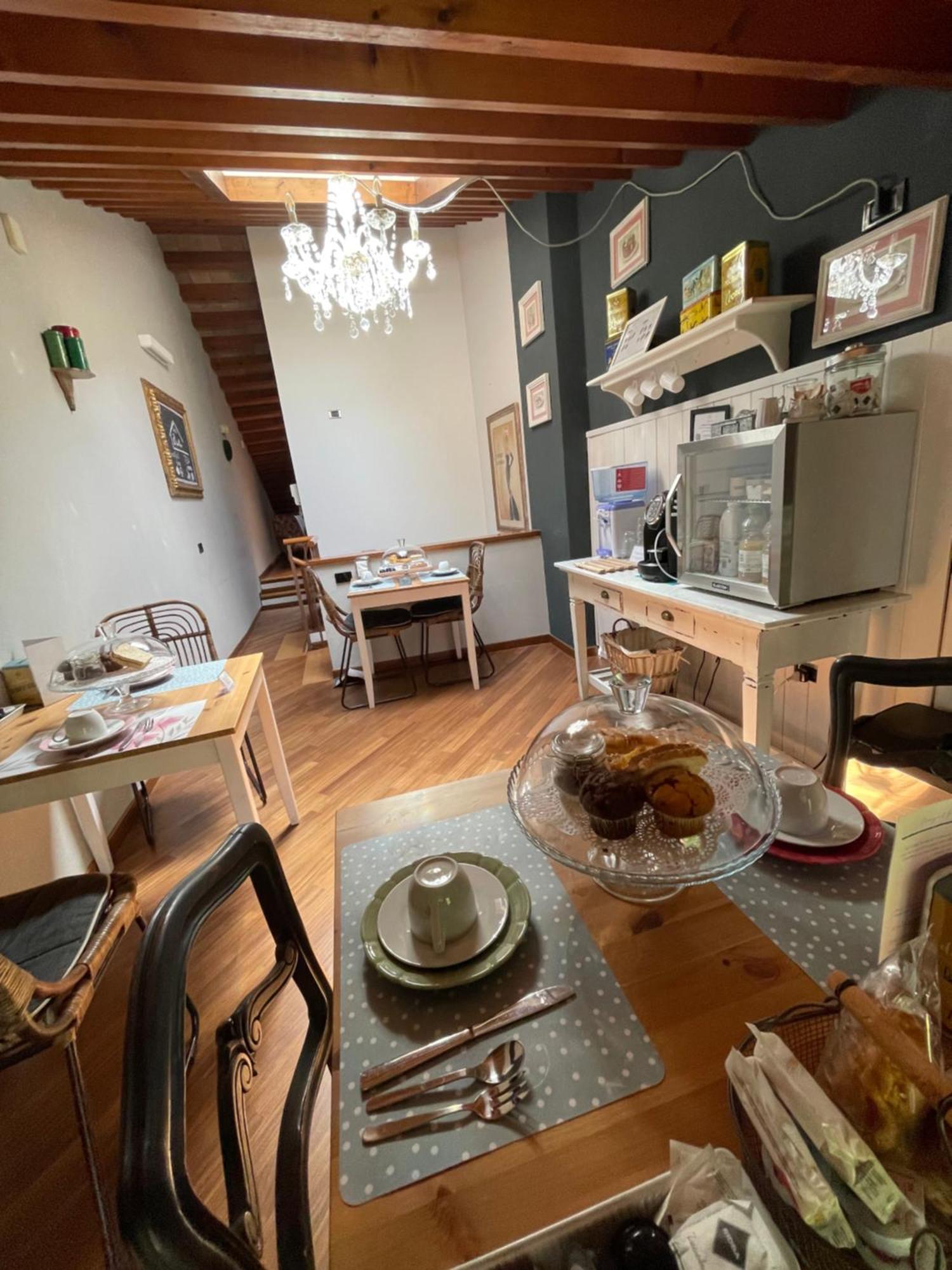 Le Camere Di Bsuites Affittacamere 파르마 외부 사진