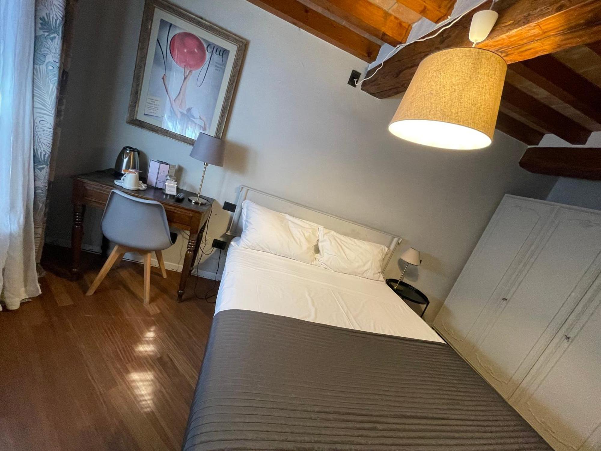 Le Camere Di Bsuites Affittacamere 파르마 외부 사진